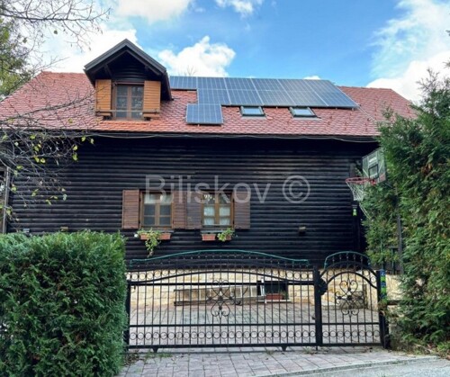 Prodaja, Plitvička jezera,šarmantna kuća 240 m2, bazen, sauna, parking