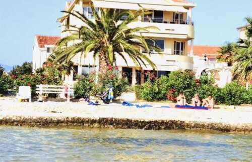Ekskluzivni luksuzni stan na plaži!