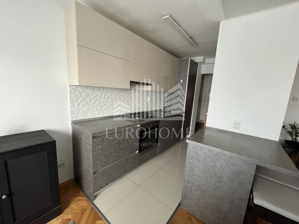 Image 6215716 - 4