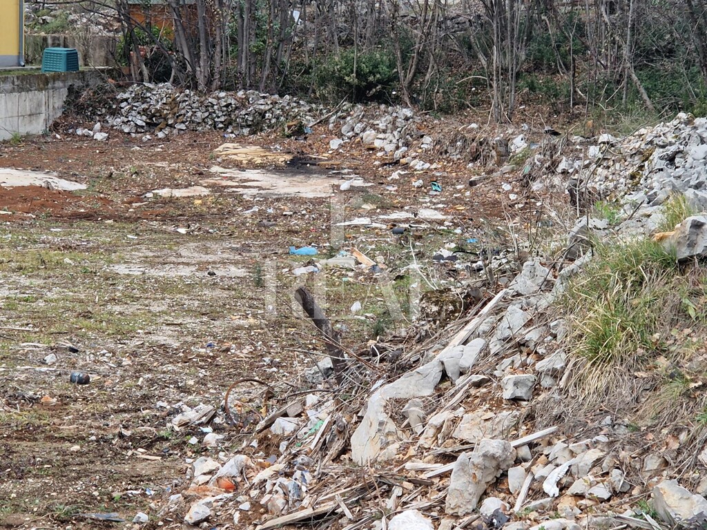 Image 6215793 - 4