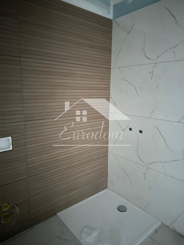 Thumbnail 6216065 - 6