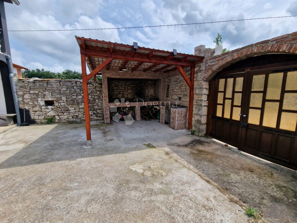 Image 6216276 - 8