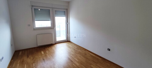 Thumbnail 6216316 - 10
