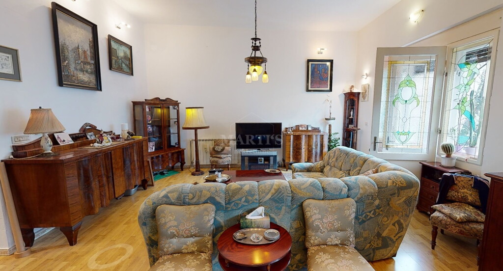 Image 6216318 - 1