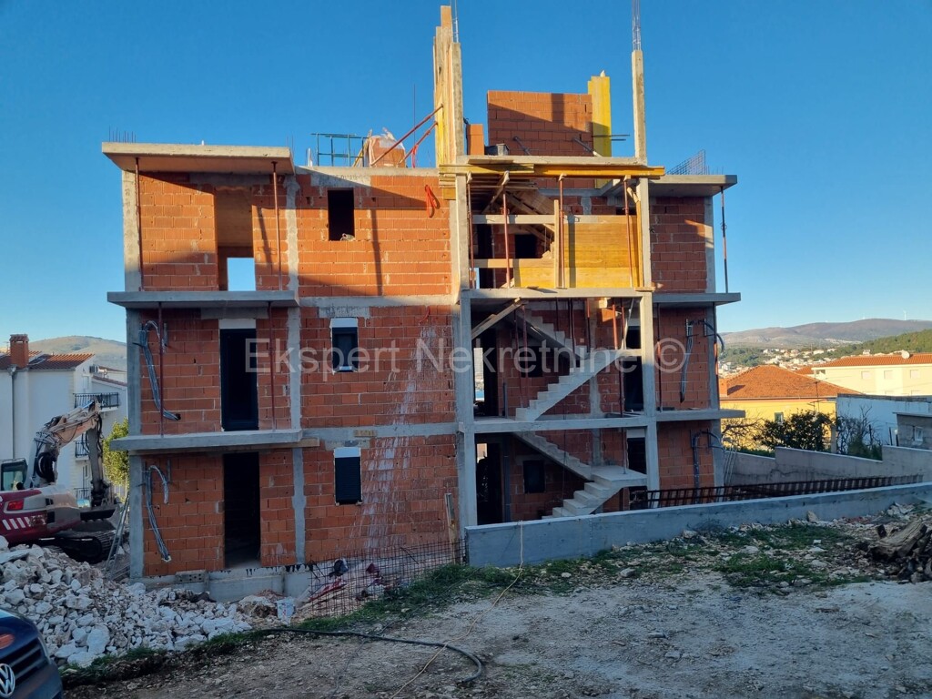 Image 6216403 - 12