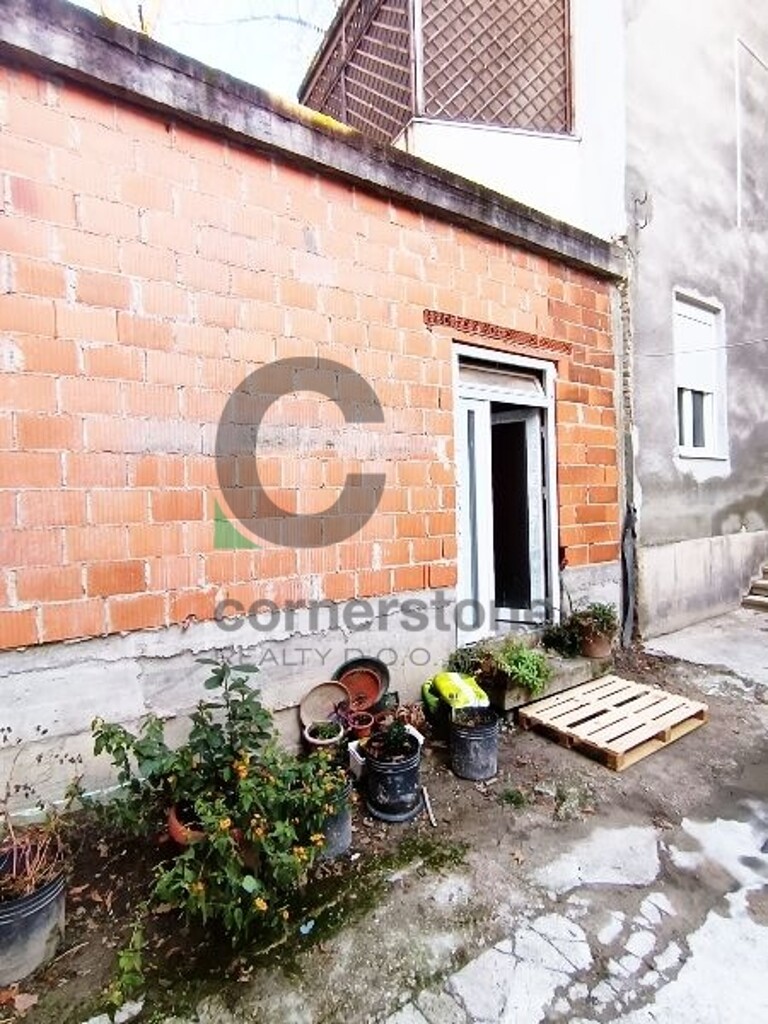Image 6216408 - 9