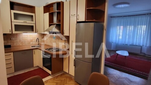 Petrova ulica stan 60m2 – visoko prizemlje