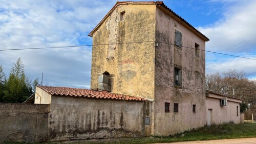 Istra, Poreč-ugostiteljsko stambeni prostor s građevinskim z