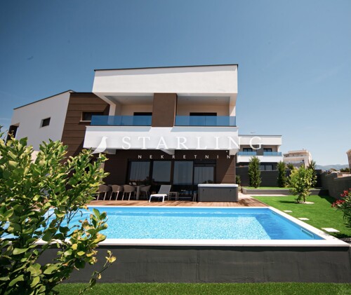 PRODAJA, LUKSUZNA VILA S 5 ZVJEZDICA, NOVALJA, 350 m2