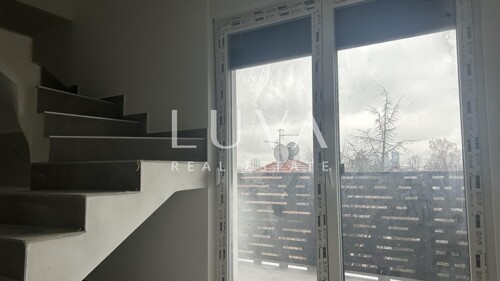 Thumbnail 6217102 - 8