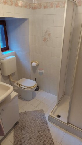 Thumbnail 6217167 - 9