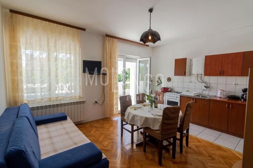JADRANOVO, samostojeća kuća sa 7 apartmana!