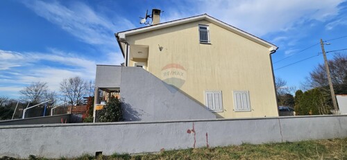 Istra, kuća sa dva stana u Šišanu