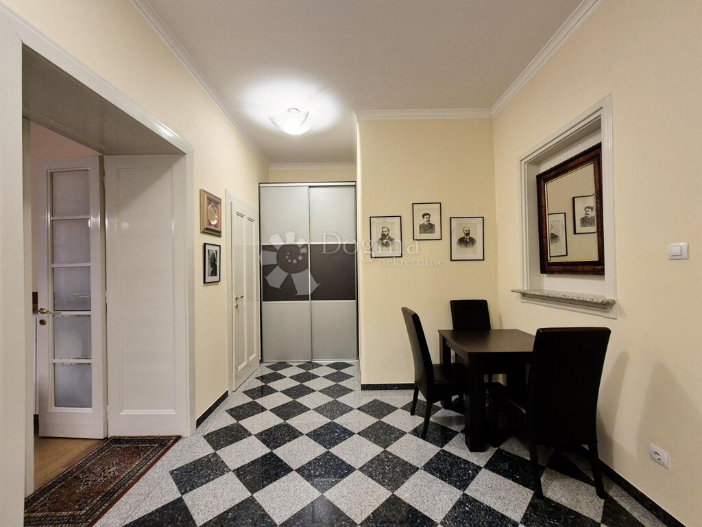 Image 6218666 - 4