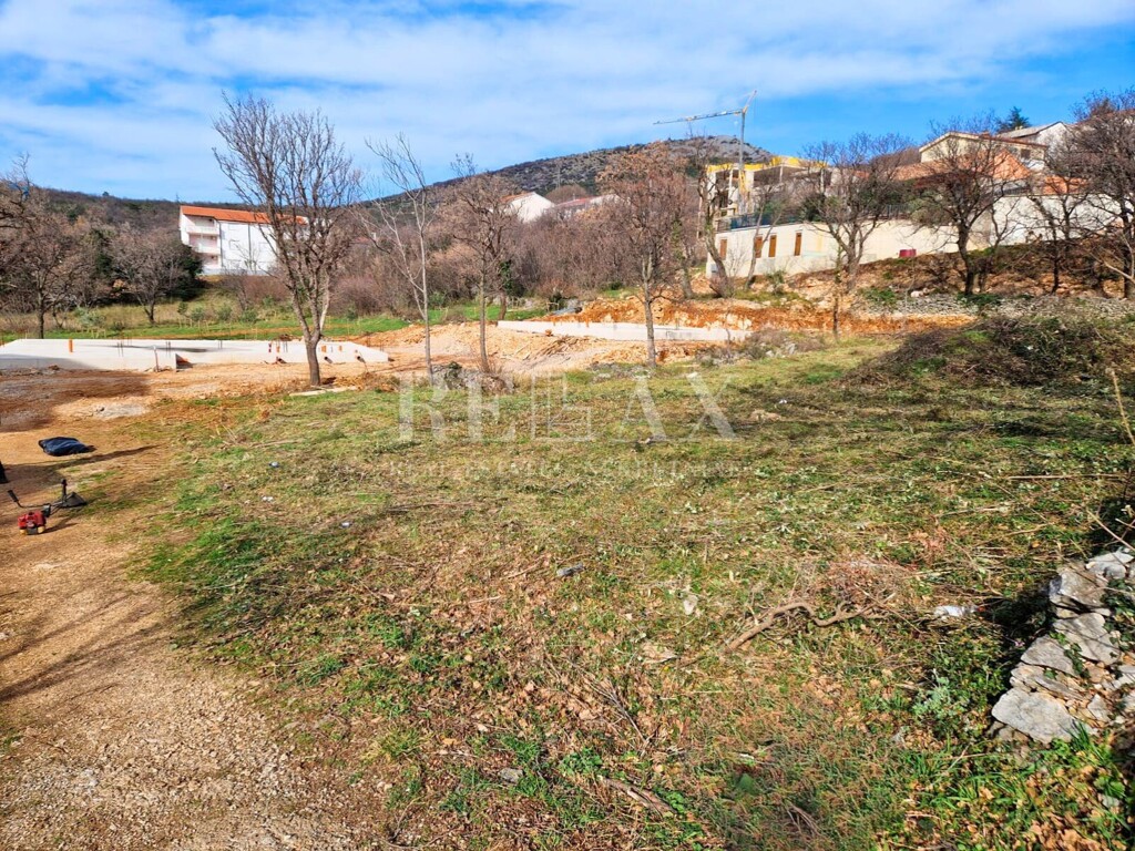 Image 6218777 - 11