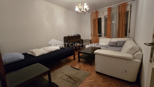 Šalata,Novakova ,lijep namješten dvosobni stan 63 m2