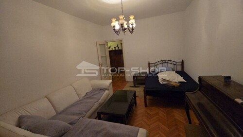 Šalata,Novakova ,lijep namješten dvosobni stan 63 m2
