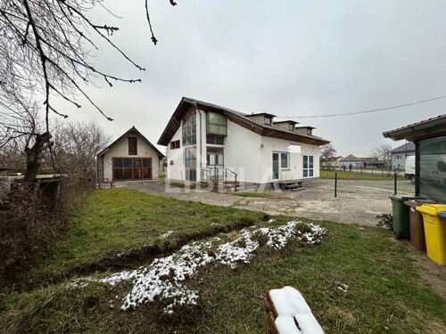 Ivanić Grad, centar, kuća na zemljištu od 5200 m2