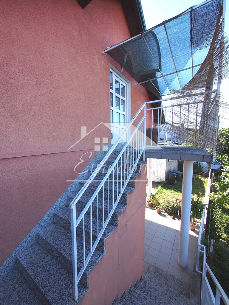 Image 6219145 - 9