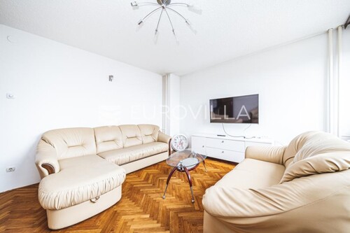 Zagreb, Peščenica, moderan dvosoban stan 56,44 m2, loggia