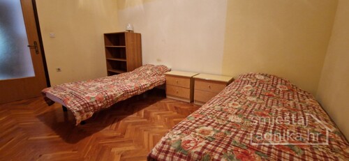 Thumbnail 6219486 - 11
