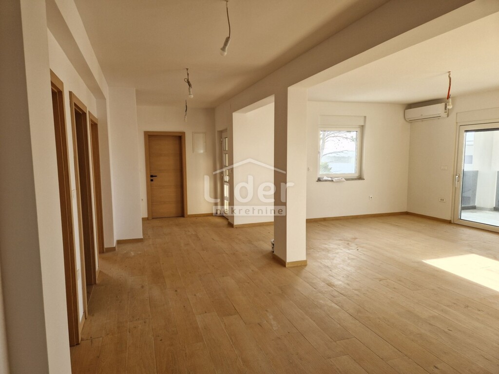Image 6219744 - 5