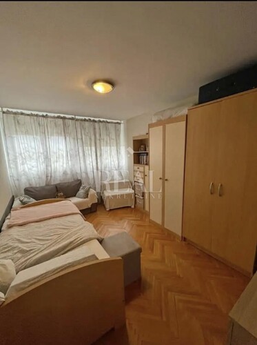 Thumbnail 6219911 - 6