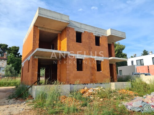Istra, Medulin - Dvojna kuća s privatnim bazenom