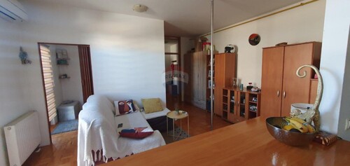 Thumbnail 6220073 - 1