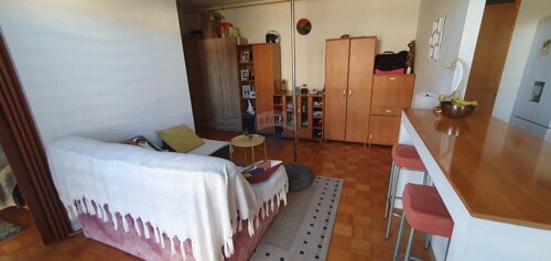 Thumbnail 6220073 - 3