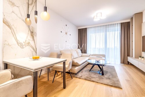 Zagreb, VMD Heinzelova luksuzan dvosoban stan s garažom NKP 62 m2 PRVI NAJAM...