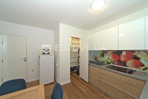 Osijek, Sjenjak-Drvljanik, Dvosoban stan u prizemlju, 56 m² REZERVIRANO