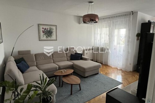 Zagreb, Trešnjevka, trosoban stan NKP 100 m2
