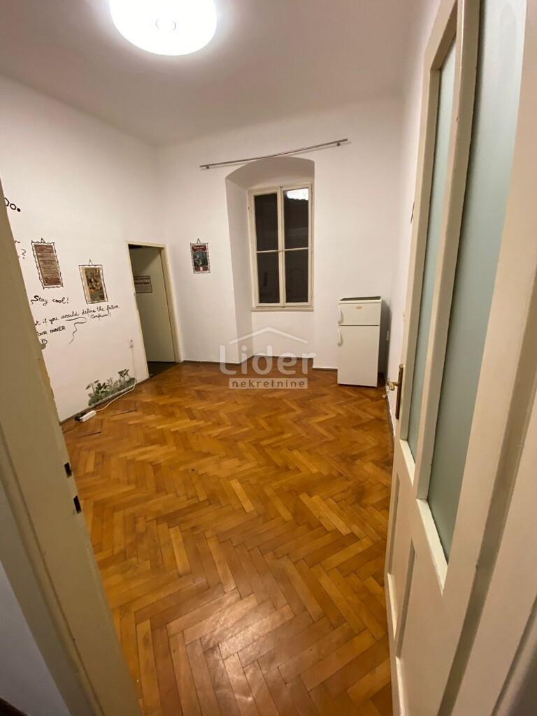 Image 6220495 - 3