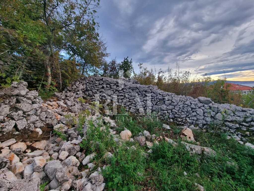 Image 6220587 - 9