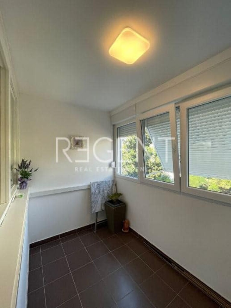 Image 6220766 - 8