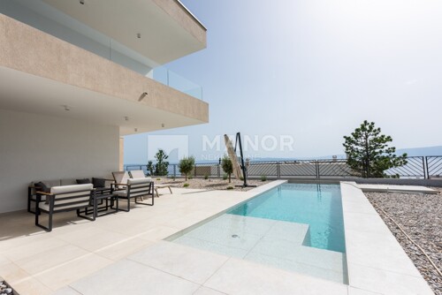 KOSTRENA - Moderna dvojna kuća s bazenom, 190 m2