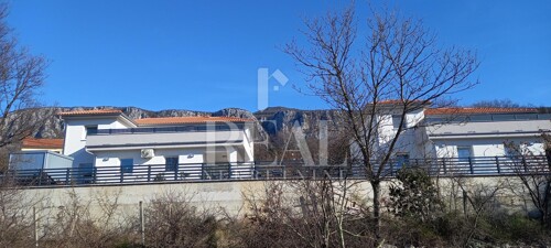 Thumbnail 6221037 - 16