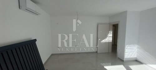 Thumbnail 6221039 - 10