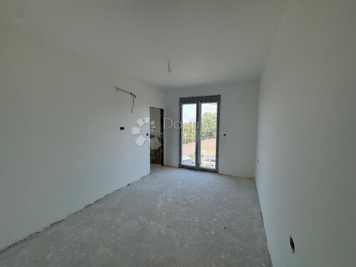 Thumbnail 6221276 - 9
