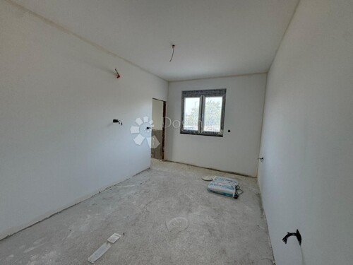 Thumbnail 6221278 - 3