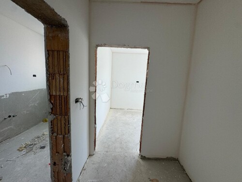 Thumbnail 6221279 - 6