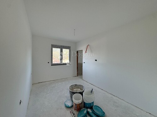 Thumbnail 6221279 - 5