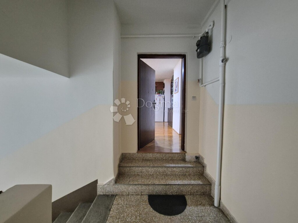 Image 6221287 - 22