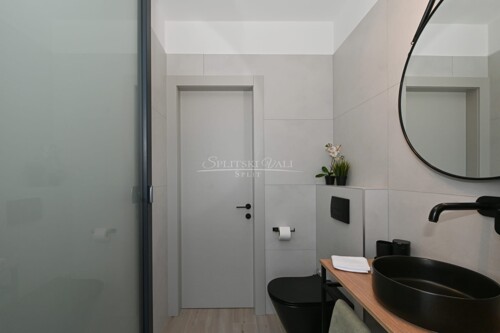 Thumbnail 6221374 - 27