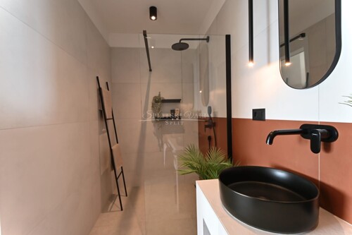 Thumbnail 6221374 - 25