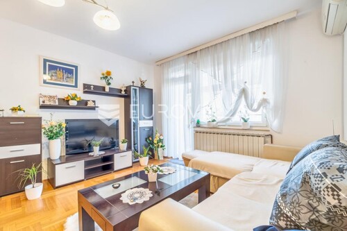 Zagreb, Kajzerica dvosoban stan NKP 46 m2