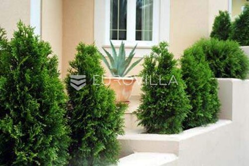 Podgora, Makarska, apartman površine 65,44 m2 s pogledom na more