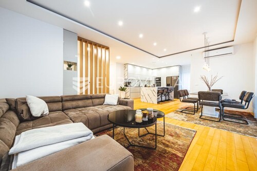 Zagreb, Babonićeva, Šalata, luksuzan trosoban penthouse NKP 140 m2, lift