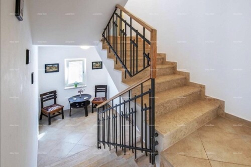 Thumbnail 6221863 - 18